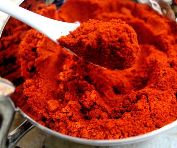 Cveće i mlevena aleva paprika 018